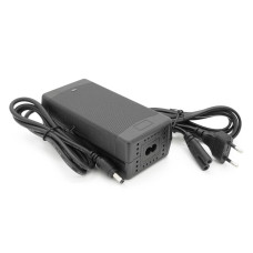 Зарядний пристрій для акумуляторів Li-ion 16,8V,4S,7A, штекер 5,5х2,5мм, 135x55x45mm.300 г