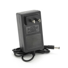 Зарядний пристрій для акумуляторів Li-ion 16.8V,4S,2A, штекер 5,5х2,5мм, LED-індикація + перехідник