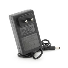 Зарядний пристрій для акумуляторів Li-ion 25,2V2A, штекер 5.5*2.5, індикація +перехідник